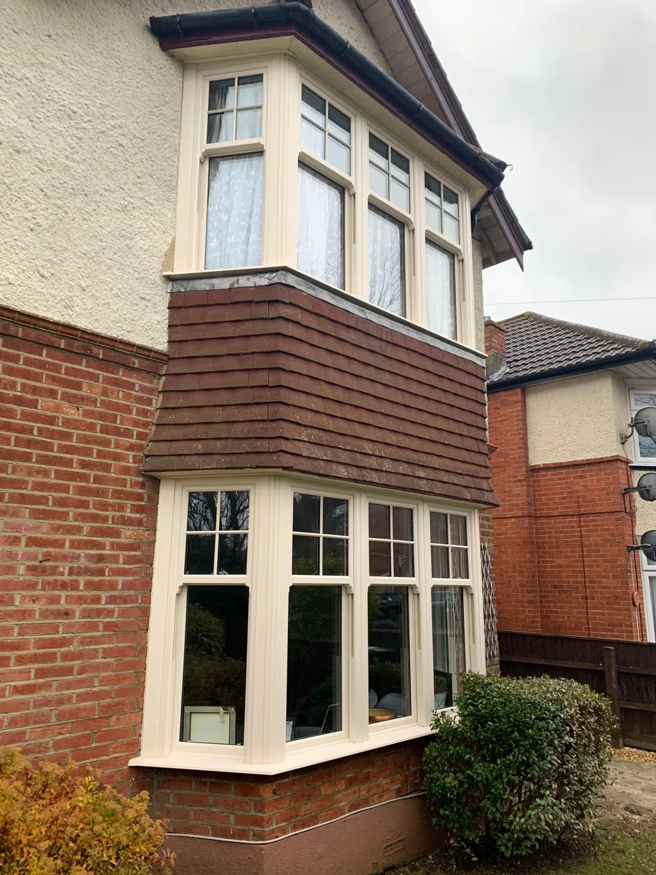 Vertical sliding sash windows on a traditional home